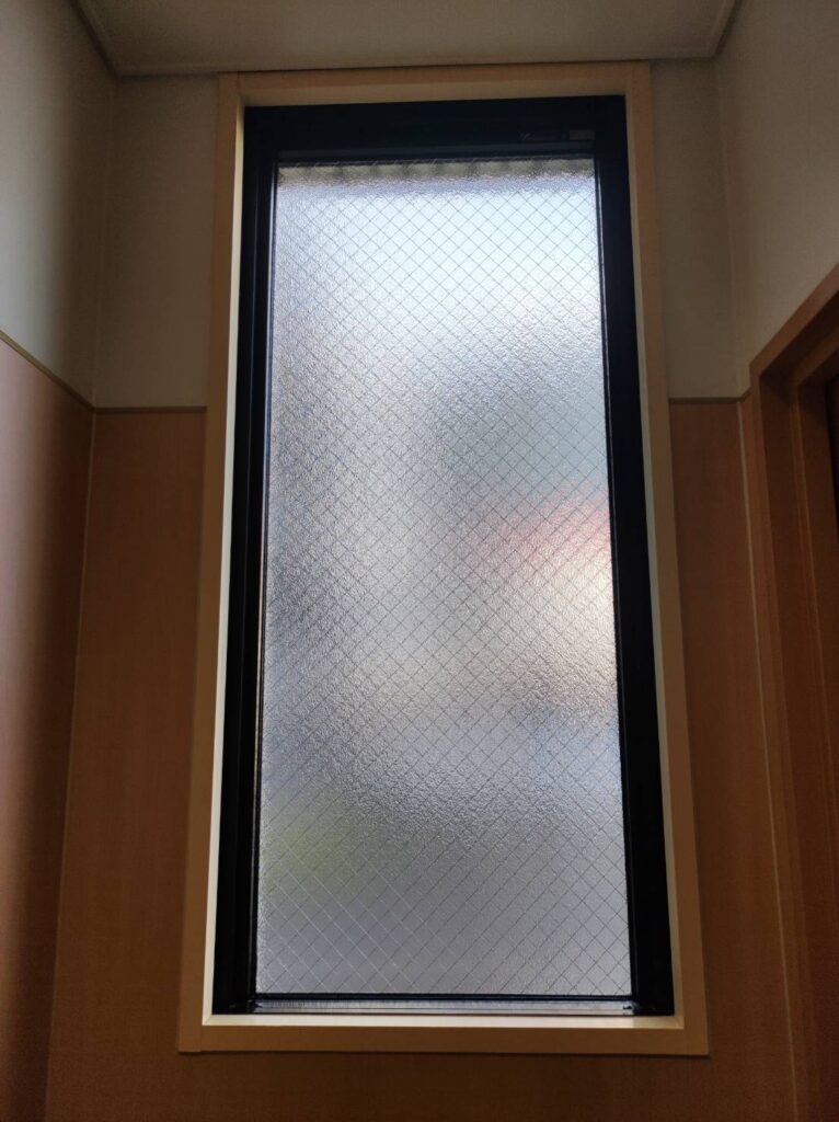 FIX窓ガラス交換完了