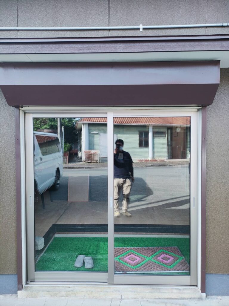玄関店舗引戸交換